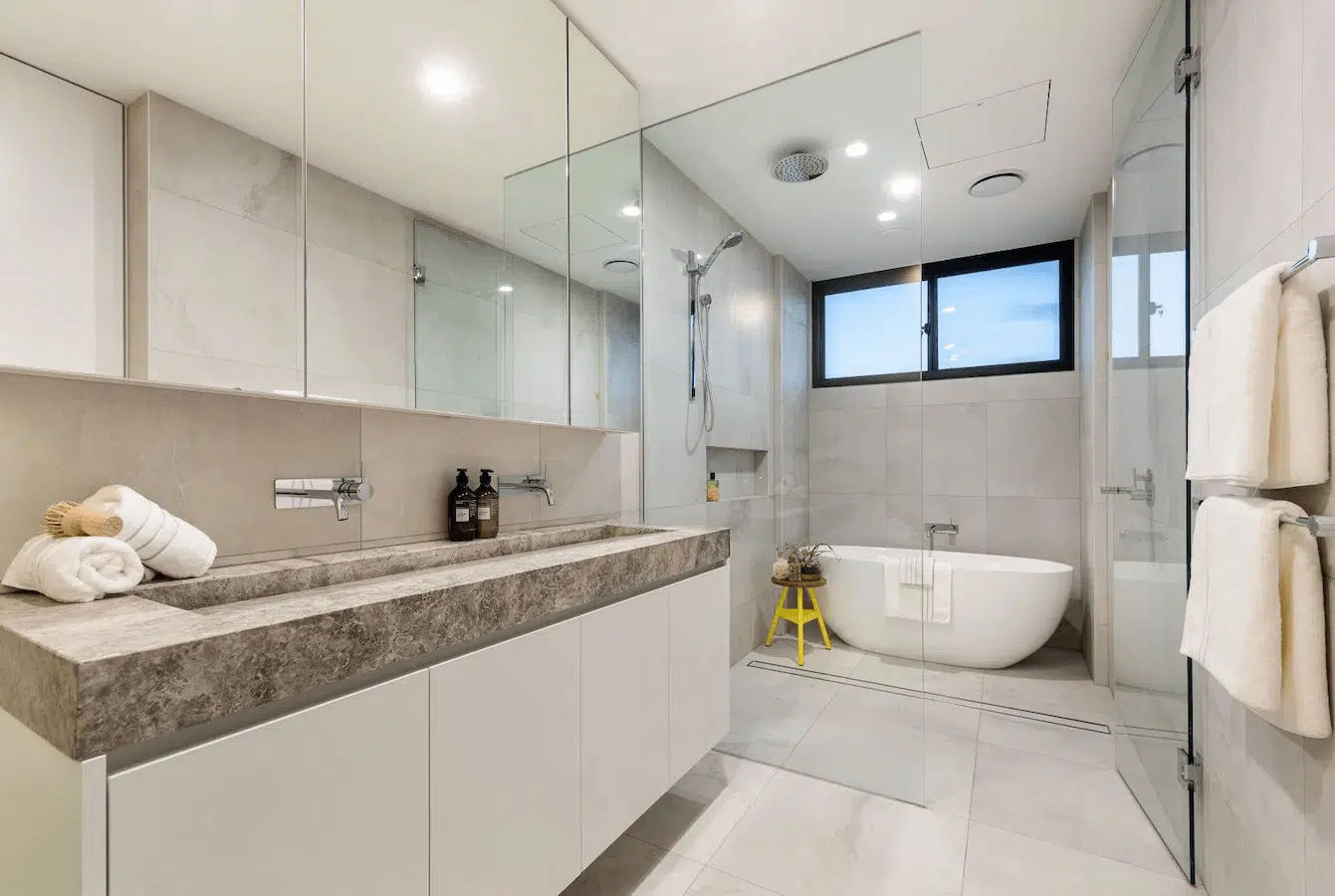 A Complete Guide to Choosing Materials for Your Custom Vanity