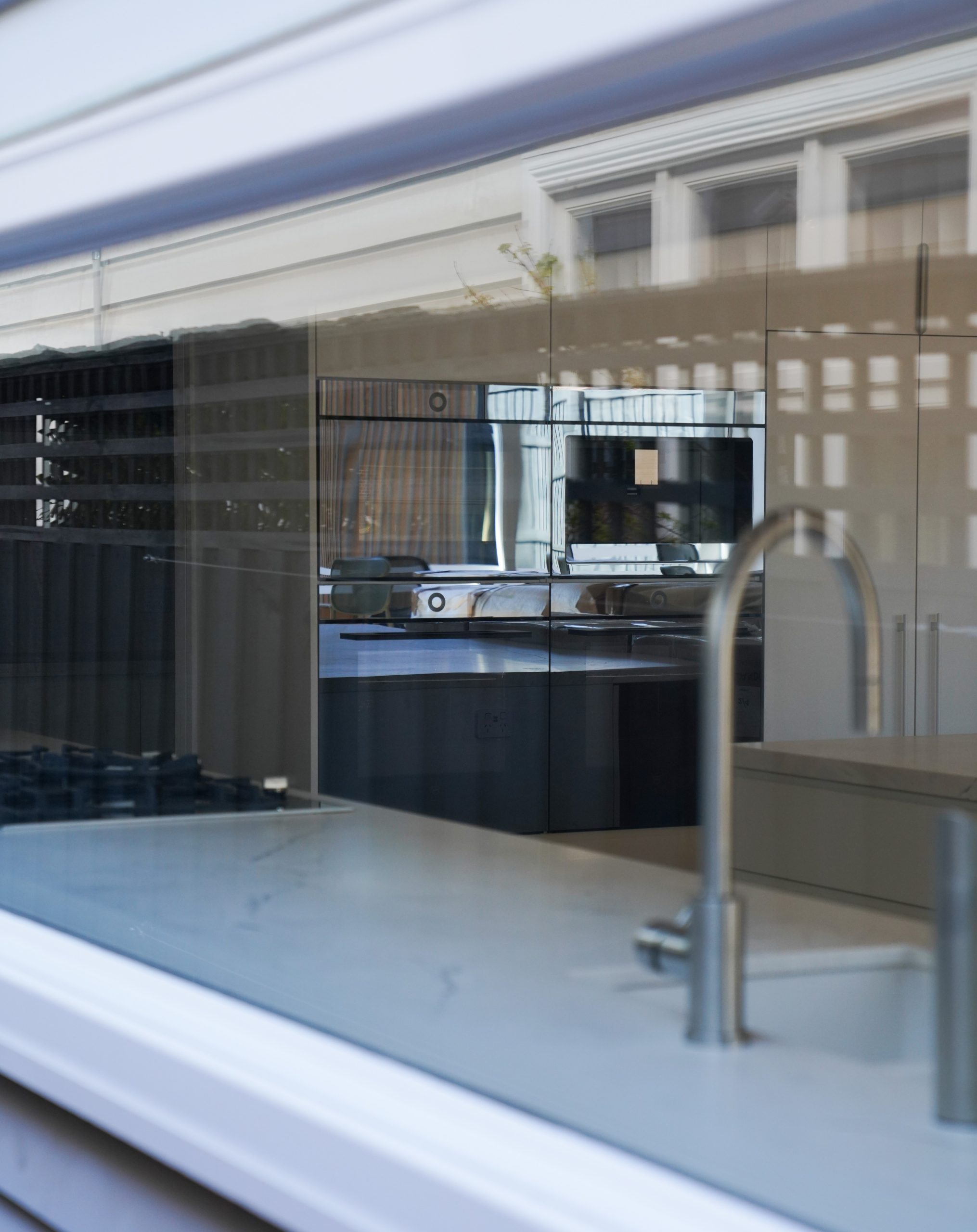 Close-up of Signorino Elba White texture and detailing