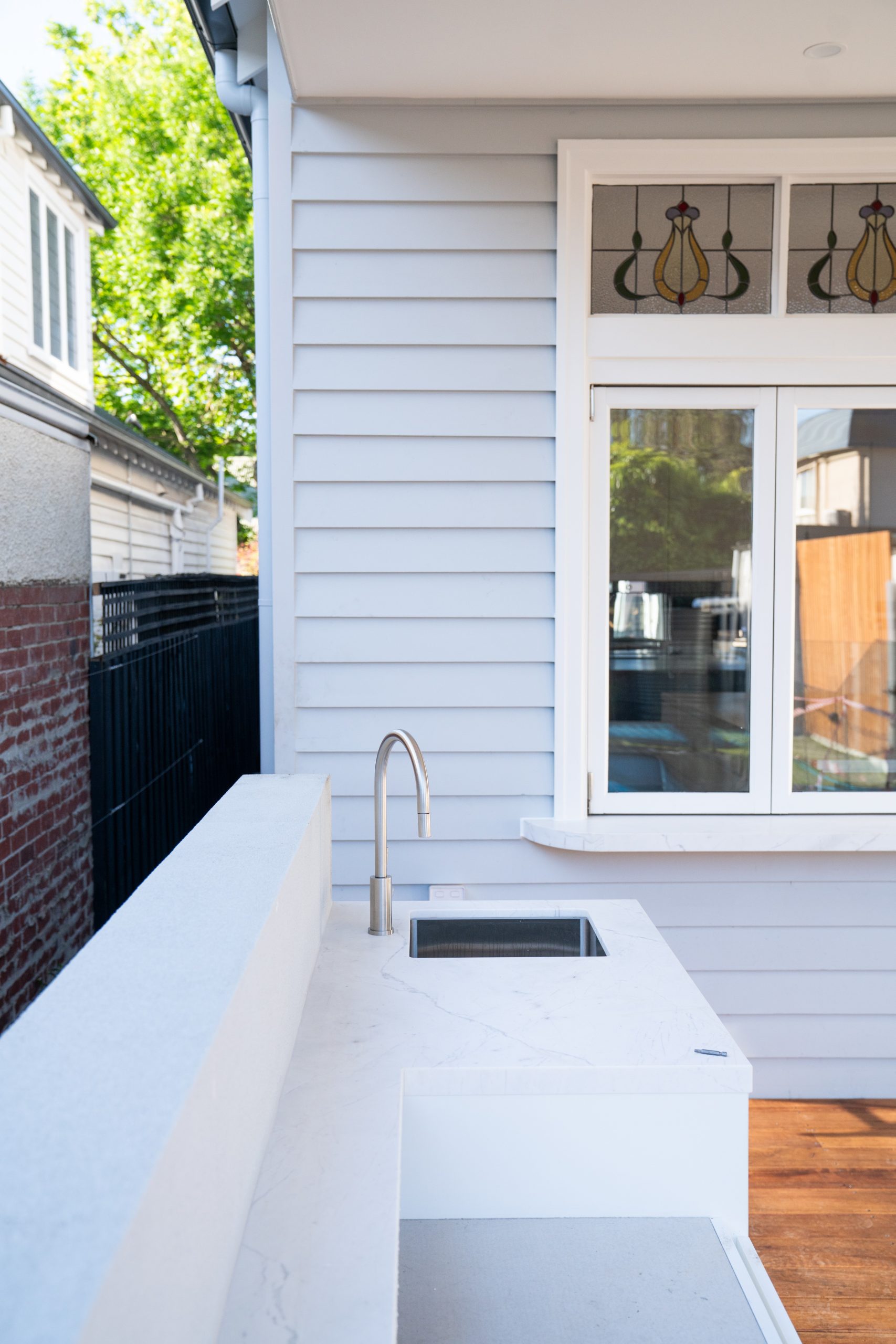Signorino Elba White outdoor sink